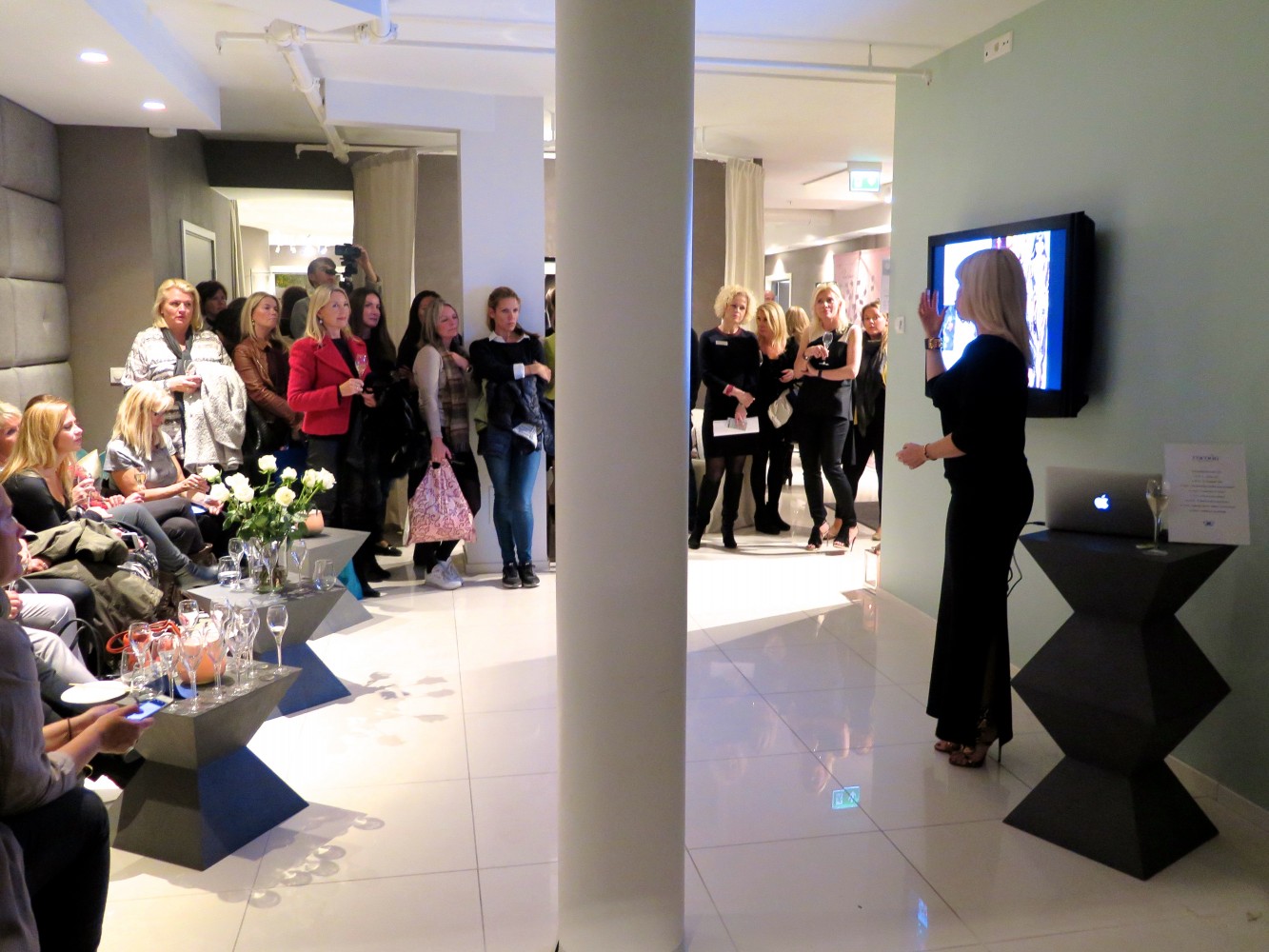 Marianne Jemtegård at the Beauty Vernissage at Cocoon Skin and their 5 Year Anniversary!