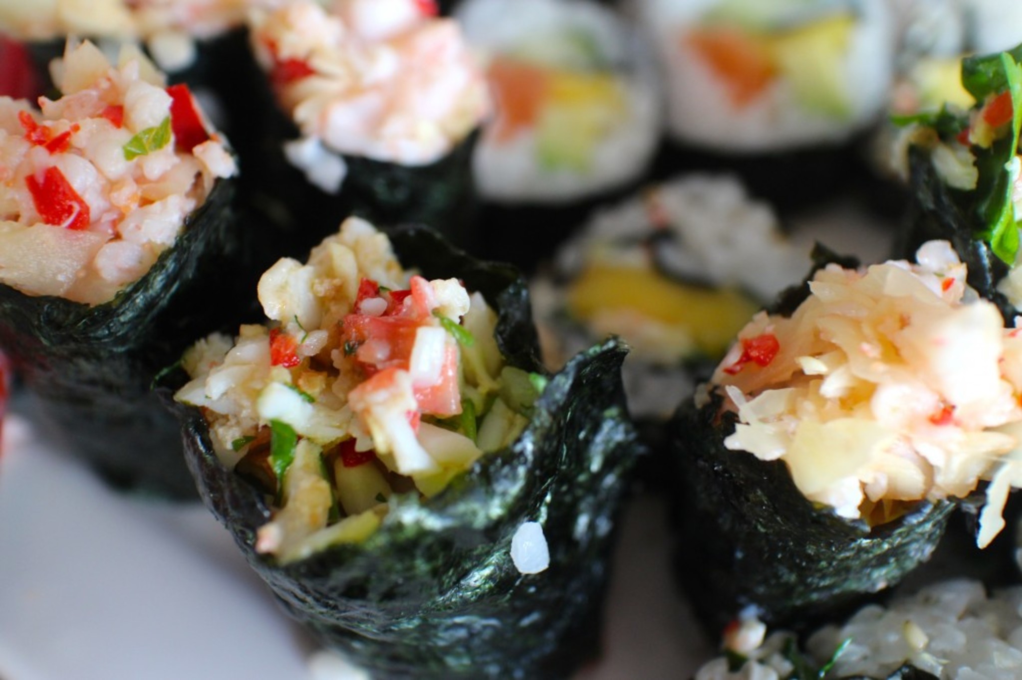And here comes my Favorites!!!  GUNKAN maki with Shrimps <3  You make a little rice ball and wrap it around noritang, and the little space you have left on top is for your fillings!! So there goes - shrimps, chili, ginger and scallions.  More on GODFISK.NO - HERE!! 