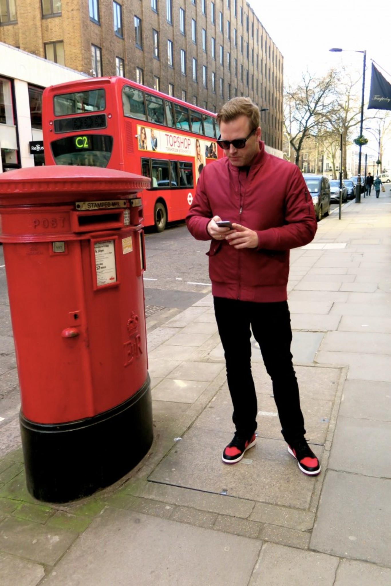When in London - Wear Red!